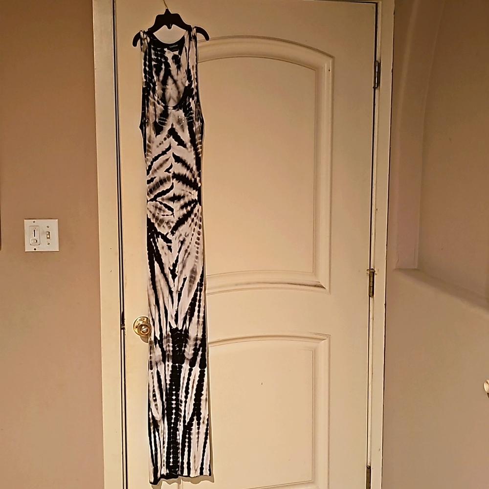 Bebe maxi dress